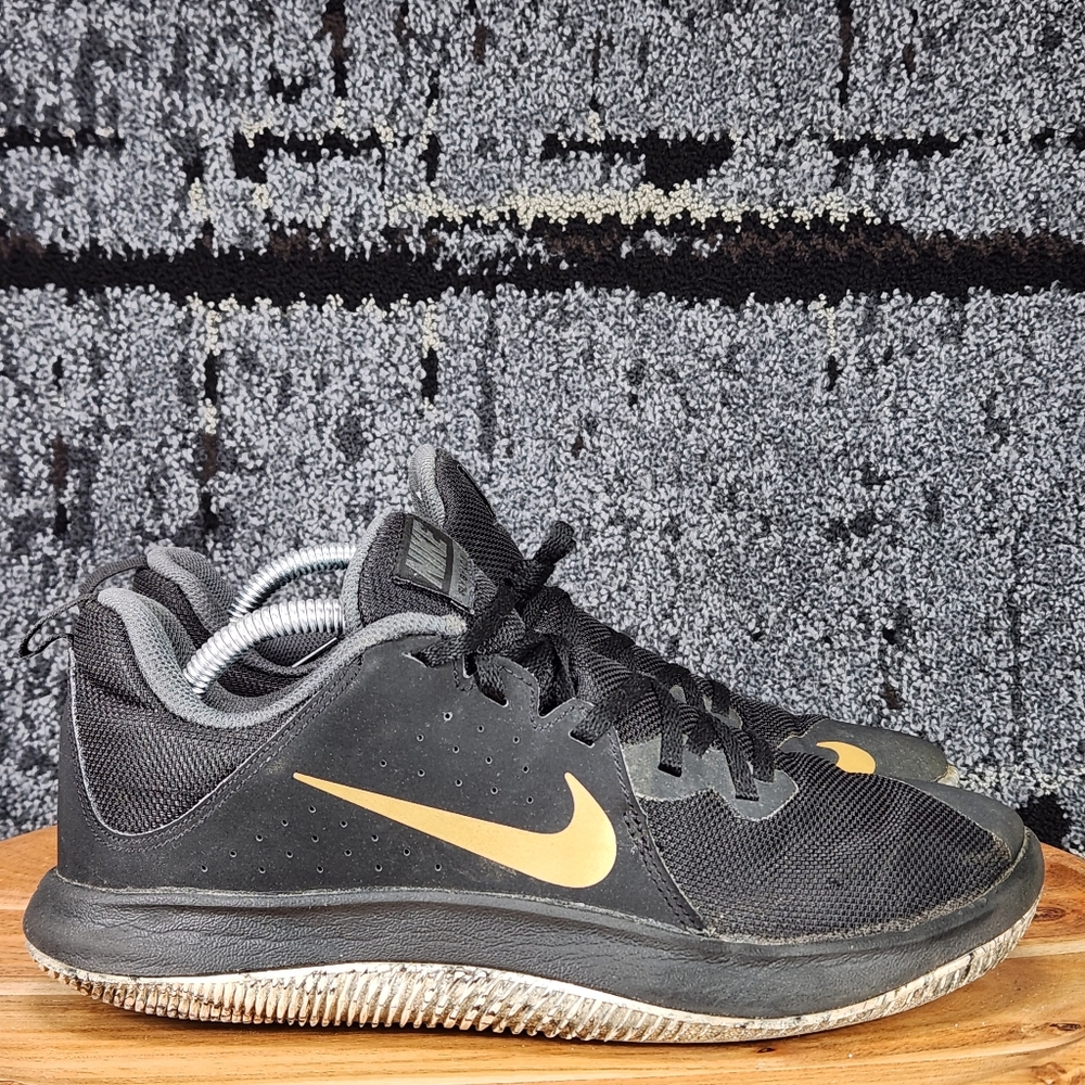 Nike Fly By Low Mens Size 8 Black Athletic Basketball Shoes Sneakers 908973-090